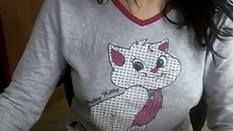 Bájos Török Kameramodell Egyéni Show-T Ad Elő Otthon