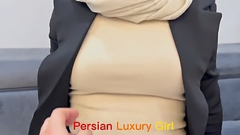 Iráni Szépség Megosztja Exkluzív Képességeit Hd Pornóvideóban.